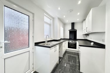 3 bed house, Cornhill Road, St Anns, Nottingham, NG41GE - Image 2